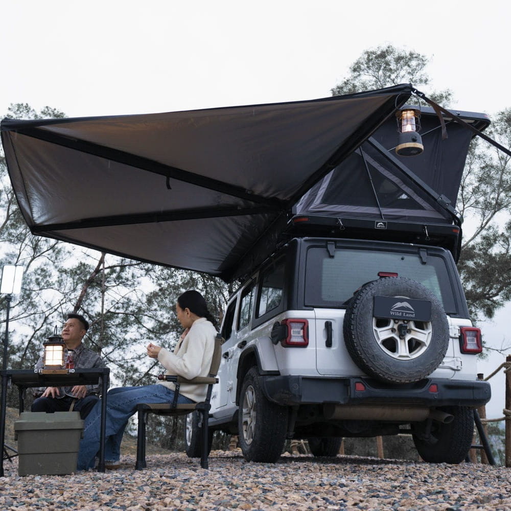 markiza-boczna-bat-wing-180-stopni-samonosna-zdjecie-od-spodu