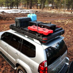 namiot-dachowy-Desert-Cruiser-i-mozliwosc-dodatkowego-przewiezienia-sprzet