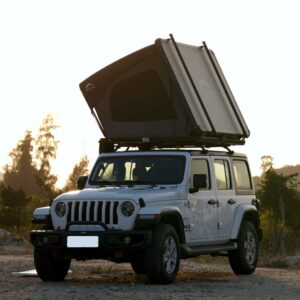 namiot-dachowy-Desert-Cruiser-lekka-aluminiowa-konstrukcja-niski-18cm