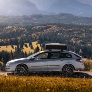 namiot-dachowy-Wild-Land-Lite-Cruiser-120-XL-zlozony-na-dachu