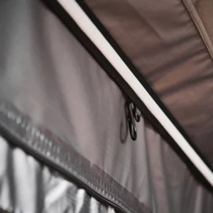 namiot-dachowy-Wild-Land-Normandy-PRO-Auto-140-w-srodku-jakosc-wykonania-przeszycie-szwow-inne-szczego