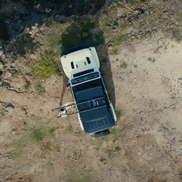 namiot-dachowy-Wild-Land-Voyager-PRO-140-twarda-aluminiowa-obudowa-z-doczepiana-drabina-telespokowa