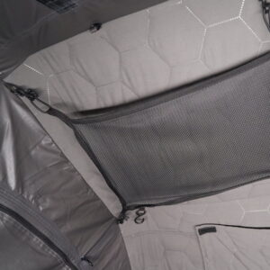 namiot-dachowy-Wild-Land-Wild-Cruiser-PRO-160-wnetrze-z-docieplona-podsufitka-i-kieszeniami-na