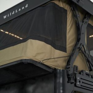 zabudowa-namiotowa-Wild-Land-Wingman-gorna-czesc-sypialniana-panoramiczna-okna-z-widokiem-360-stopni