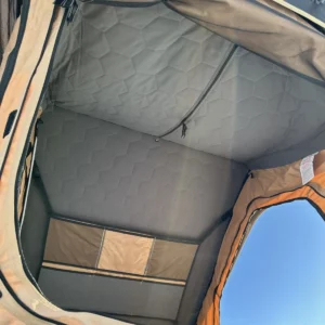 namiot-dachowy w twardej obudowie -Bush-Cruiser 140 -V2 wildn land wnętrze