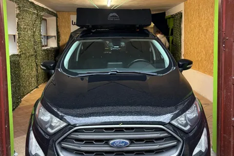 maly samochod a namiot dahcowy ford eco sport z namiotem wild land Lite Cruiser 120